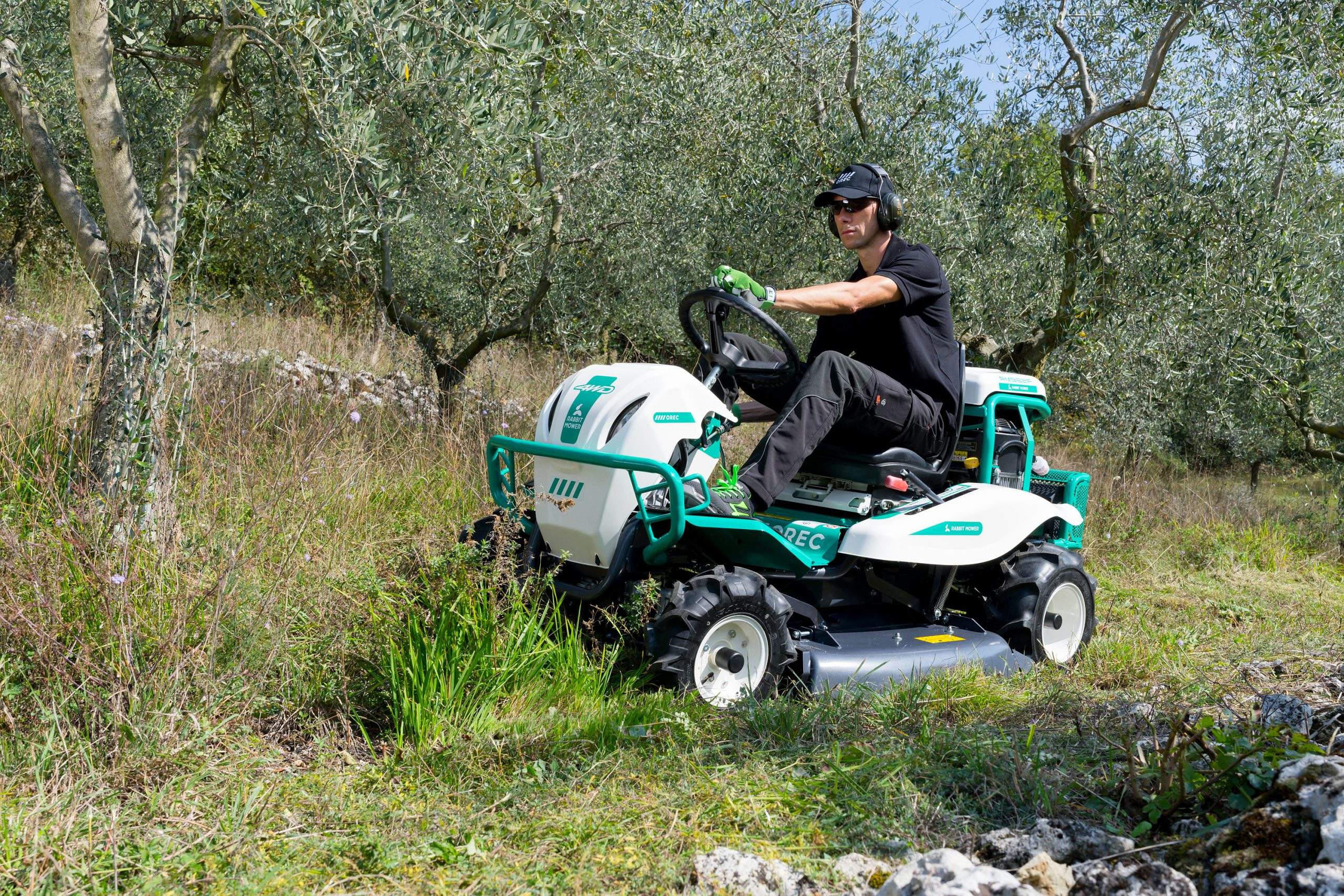 DÉBROUSSAILLEUSE AUTOPORTÉE OREC RABBIT RM982F