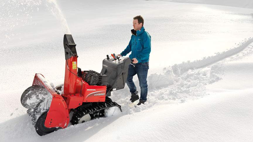 Fraise à neige Déneigeuse thermique Essence Largeur de déneigement