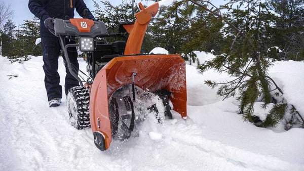 FRAISE A NEIGE HUSQVARNA ST 227