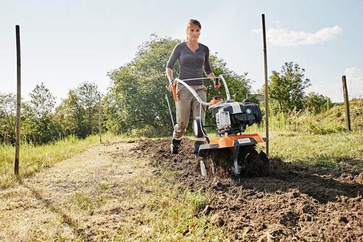 MH 445 R MOTOBINEUSE STIHL