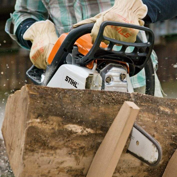 TRONÇONNEUSE STIHL  MS 211