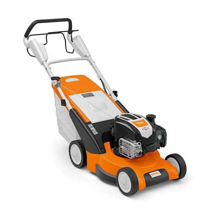 TONDEUSE À GAZON STIHL THERMIQUE TRACTÉE RM 545 T