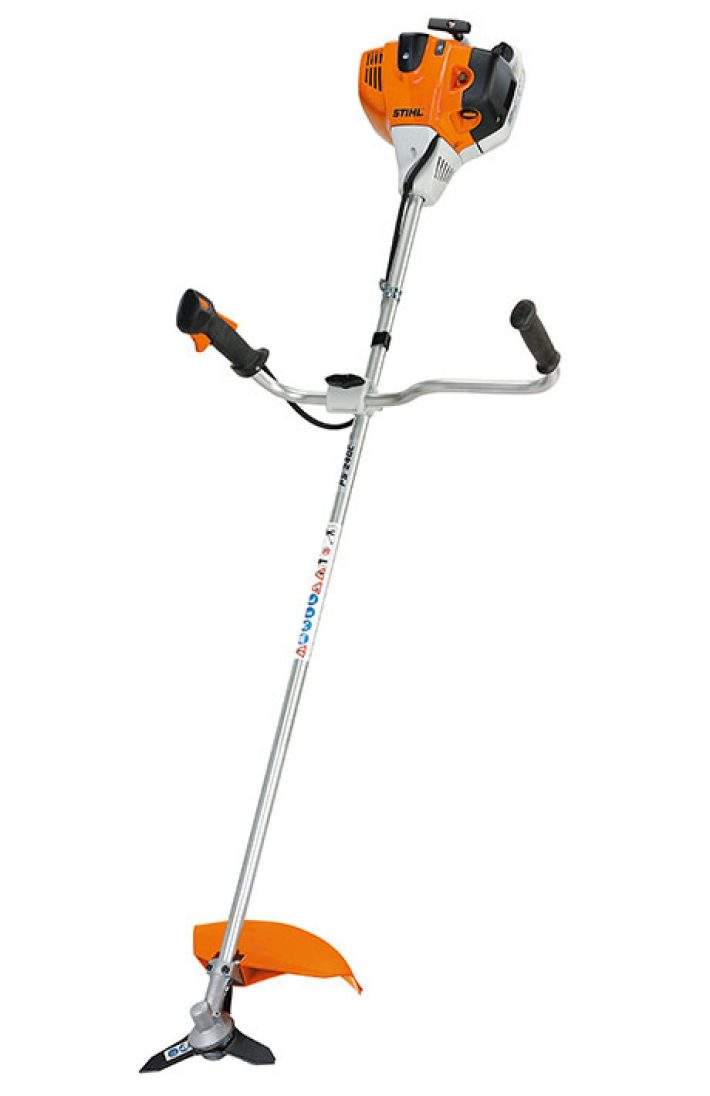 DÉBROUSSAILLEUSE THERMIQUE STIHL FS 240 C-E