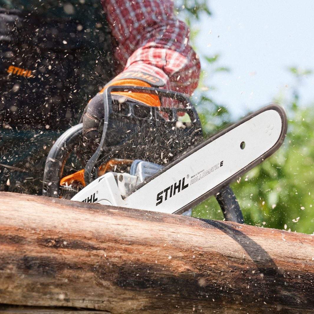 TRONÇONNEUSE THERMIQUE STIHL MS 251