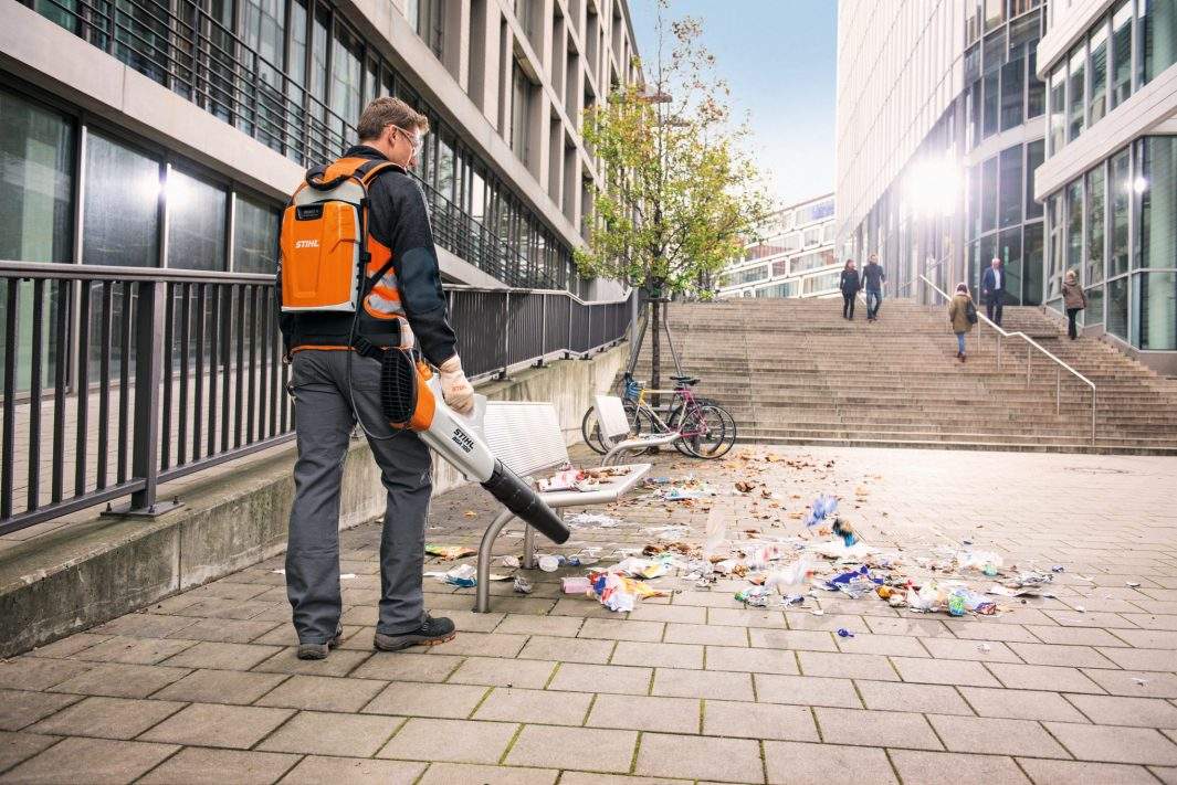 SOUFFLEUR À BATTERIE STIHL BGA 100