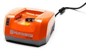 HUSQVARNA QC500 Chargeur fixe de batteries professionnel